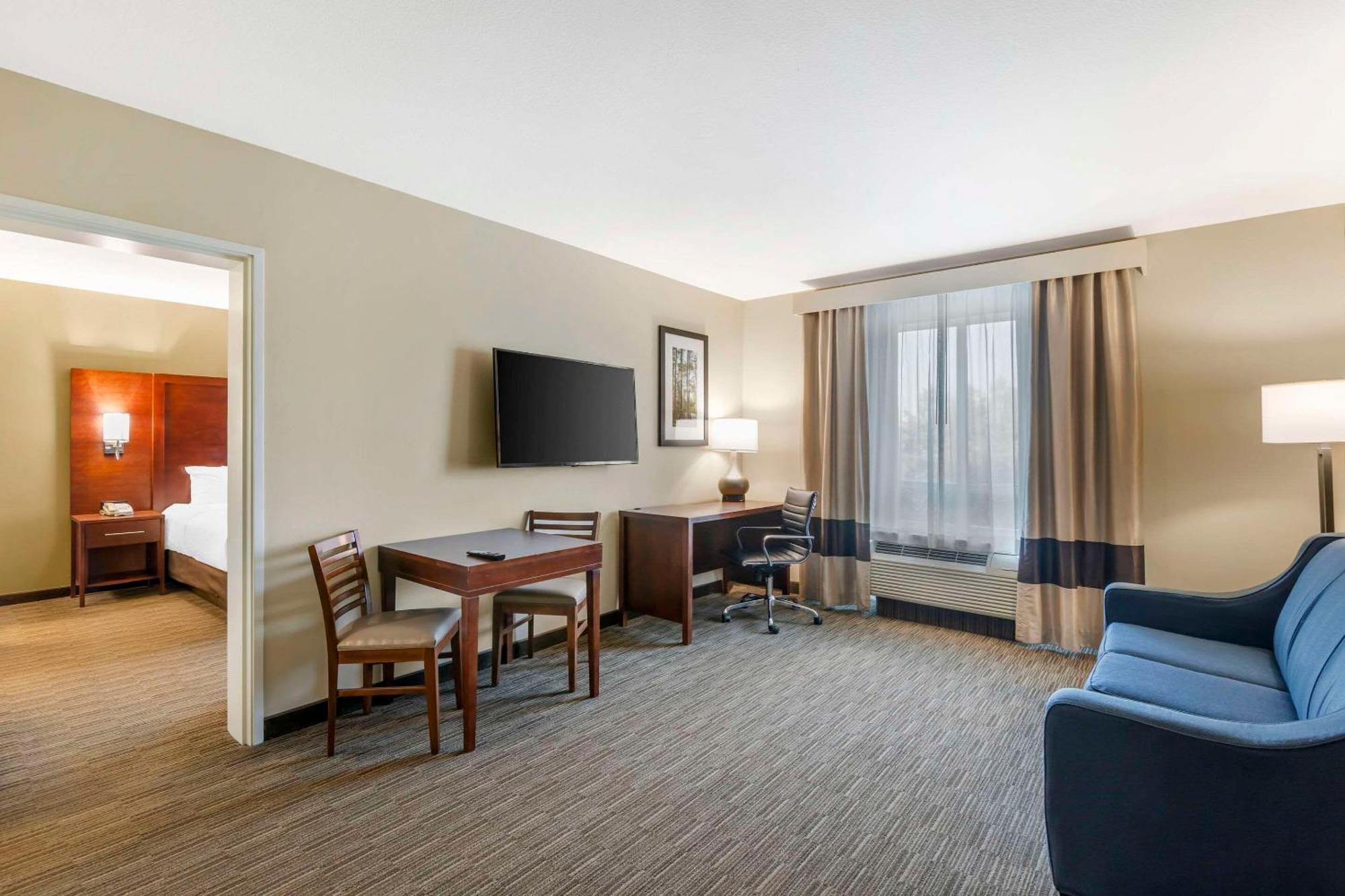 Comfort Inn & Suites تيفتون المظهر الخارجي الصورة