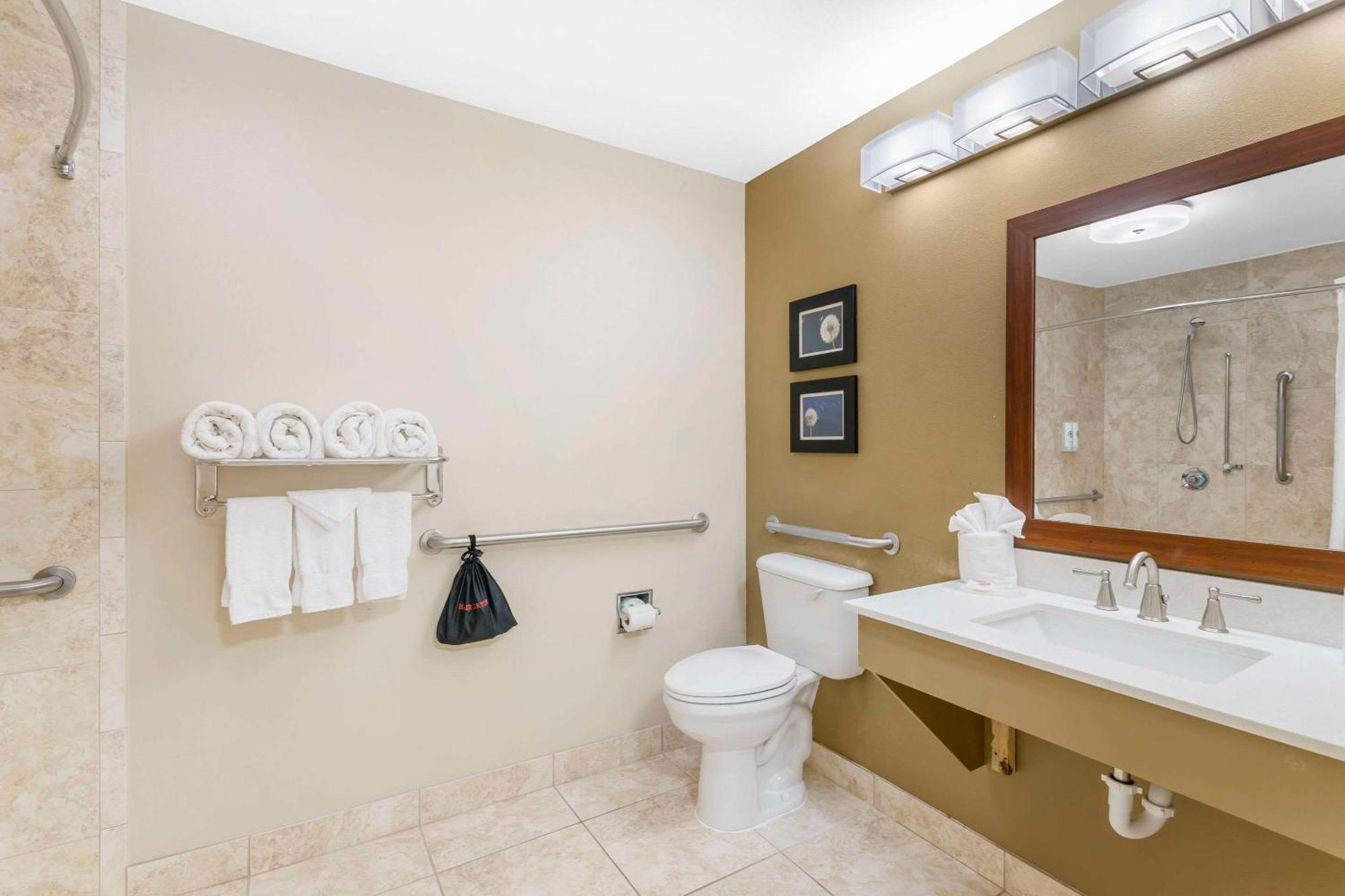Comfort Inn & Suites تيفتون المظهر الخارجي الصورة
